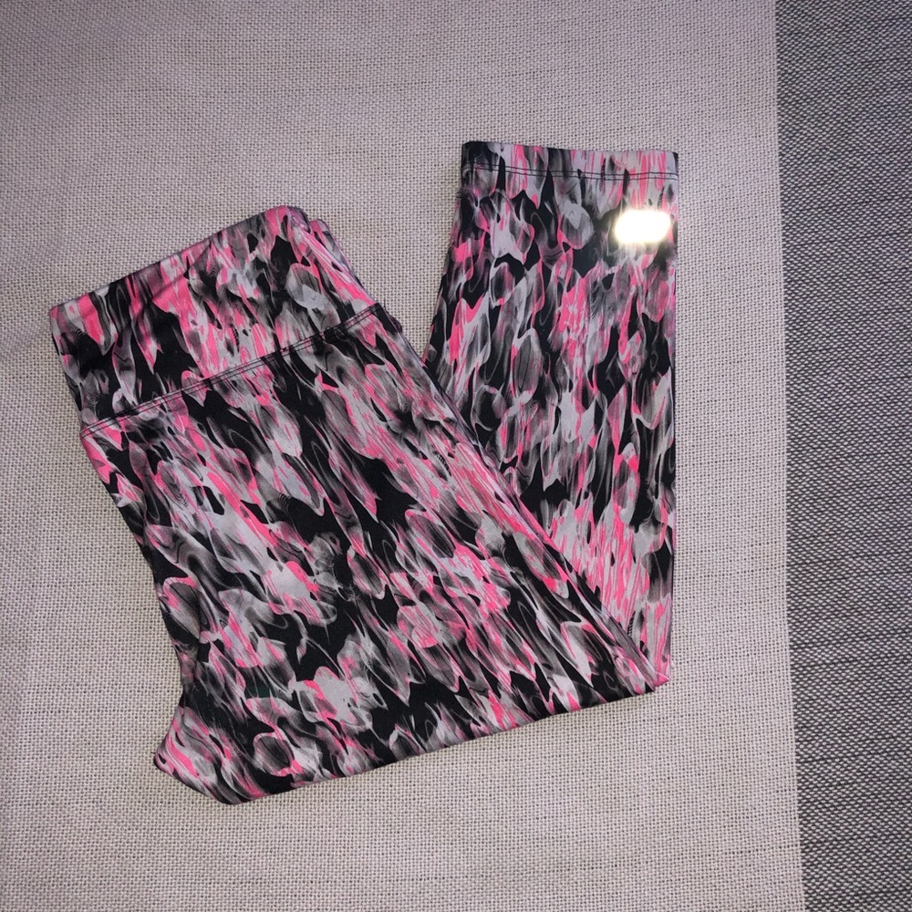 Marika Tek Capri Leggings. Size Small.